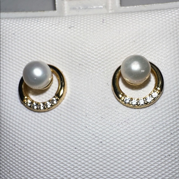 925/Gold Plated Cultured Freshwater Pearl & CZ Drop Stud Earrings - Picture 2 of 3
